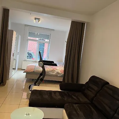 酒店 Liege, Ouvert Sur Une Piece 列日